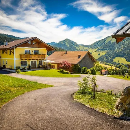 Appartement Reitlhof Bio-Bergbauernhof Bei Salzburg * Krispl